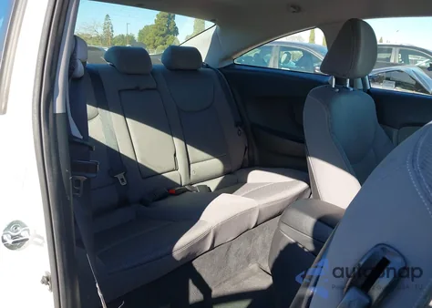 2014 Hyundai Elantra z USA, uszkodzony, nr VIN KMHDH6AH3EU026430